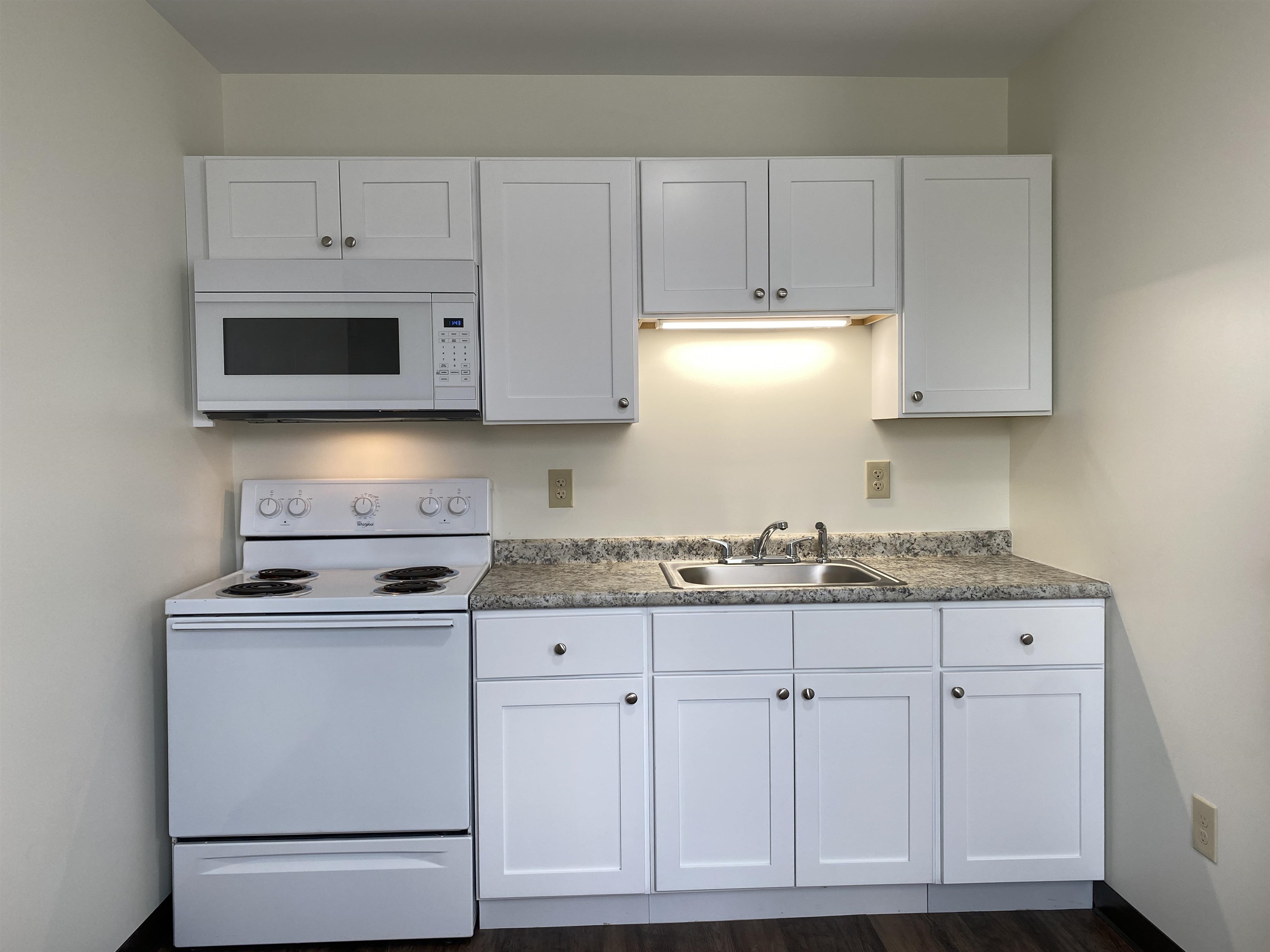 4 Martin Street, Unit 4 Derry, NH 03038 - Photo 16 of 35