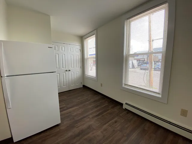 $1,673 | 4 Martin Street, Unit 4, Derry, NH 03038