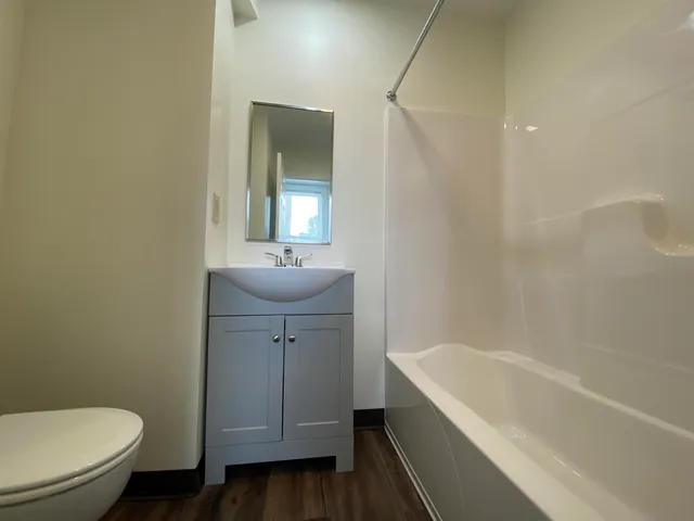 $1,673 | 4 Martin Street, Unit 4, Derry, NH 03038