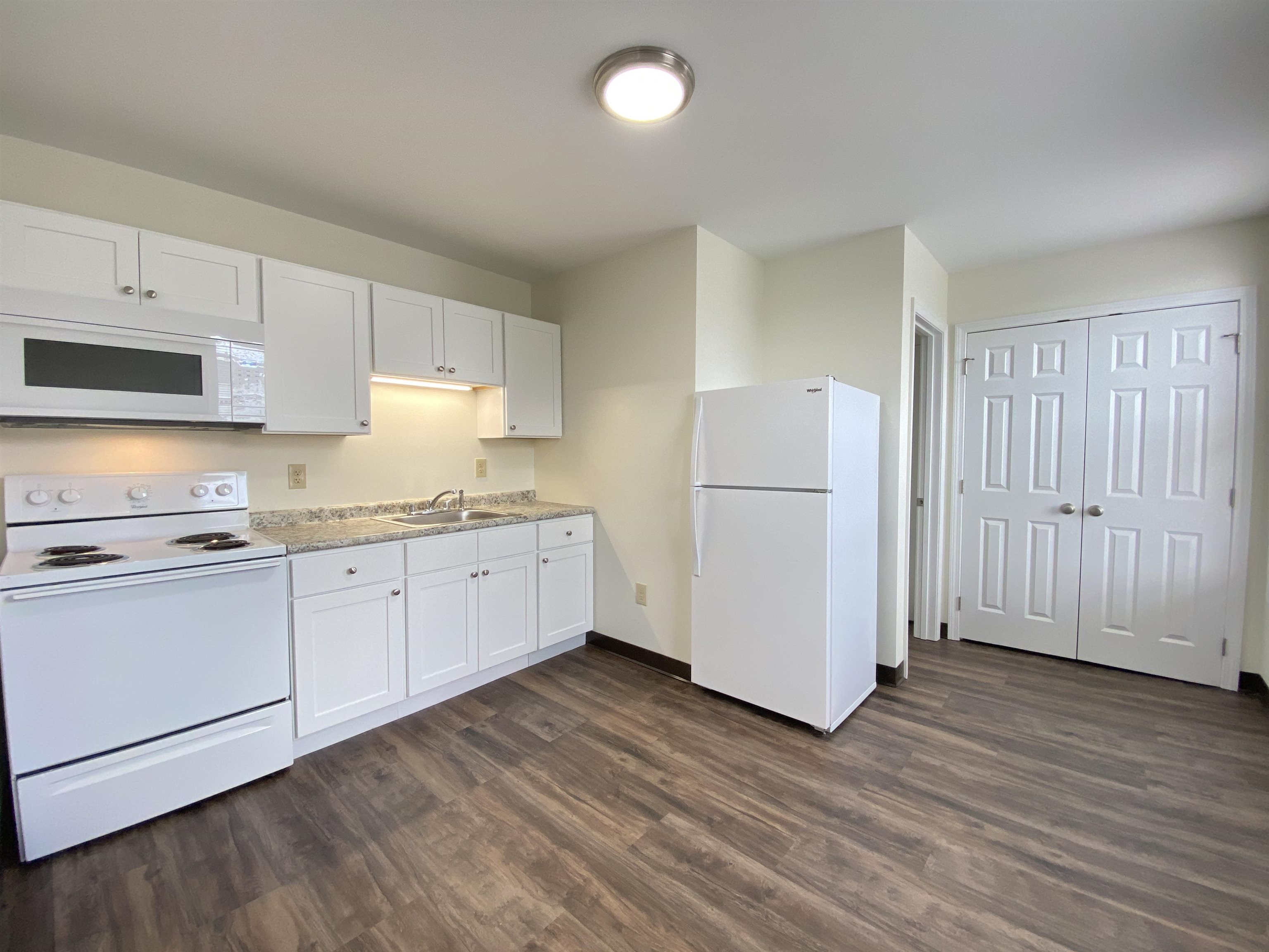 4 Martin Street, Unit 4 Derry, NH 03038 - Photo 10 of 35