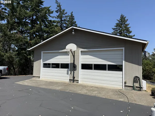 $669,000 | 4447 Melrose Road, Roseburg, OR 97471