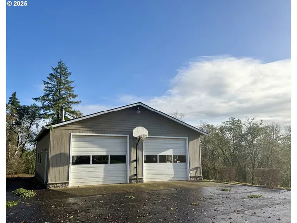 $669,000 | 4447 Melrose Road, Roseburg, OR 97471
