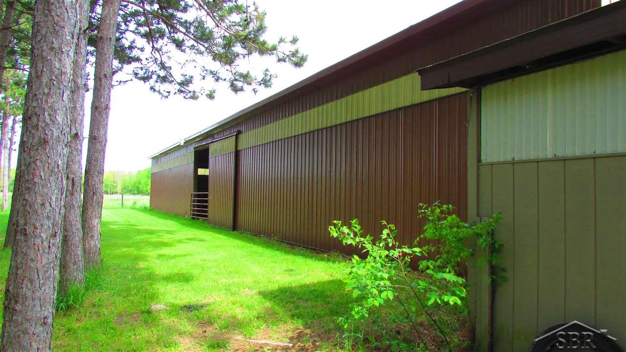 4510 Steel Hemlock, MI 48626 - Photo 63 of 84 31292255-63.JPG