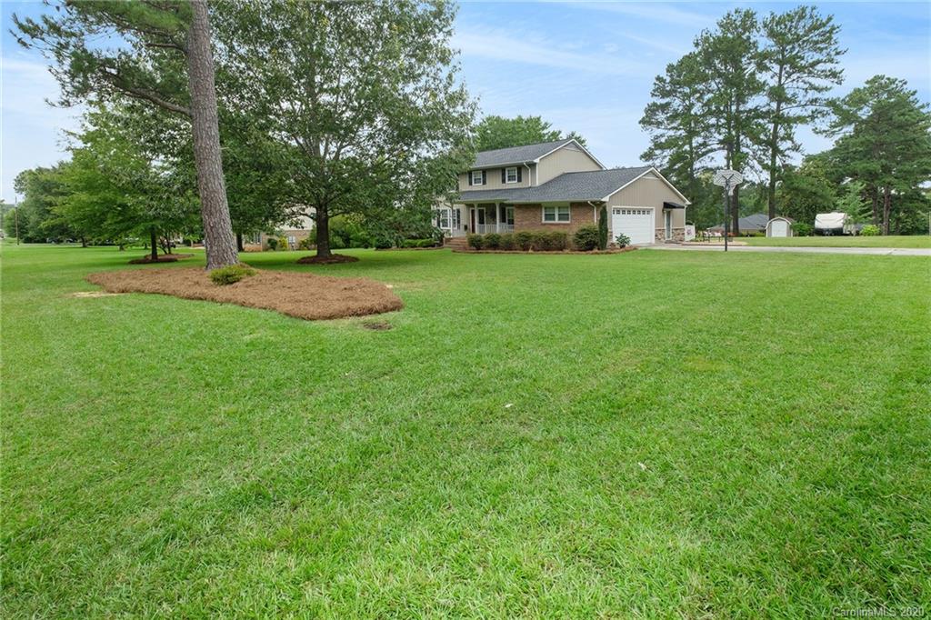 1202 Hawthorne Road Lancaster, SC 29720 - Photo 2 of 35 Gallery Image 2