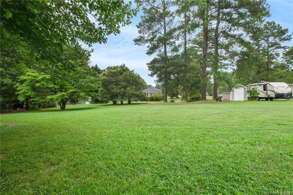 1202 Hawthorne Road Lancaster, SC 29720 - Photo 5 of 35 Gallery Image 5