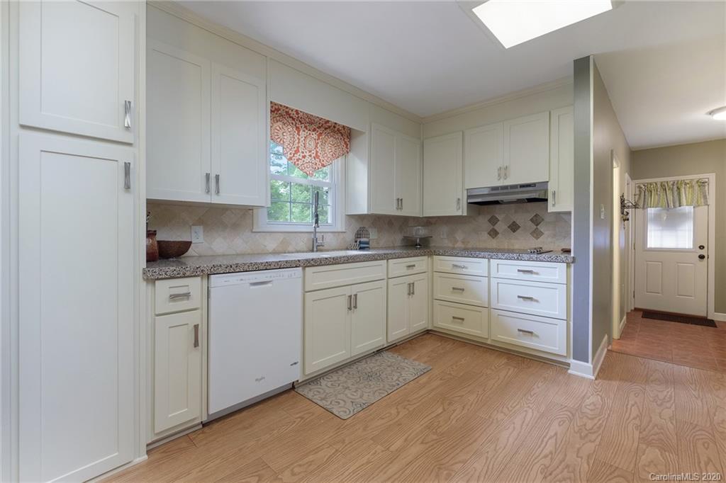 1202 Hawthorne Road Lancaster, SC 29720 - Photo 6 of 35 Gallery Image 6