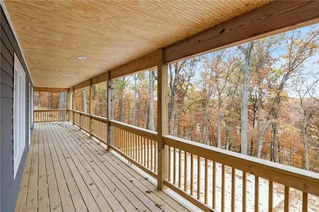 $720,500 | 7930 Eagle Bay Drive, Stover, MO 65078