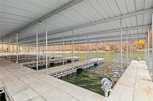 $720,500 | 7930 Eagle Bay Drive, Stover, MO 65078