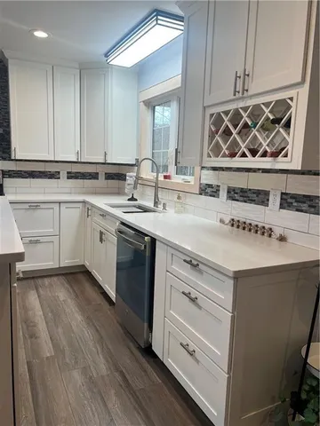 $720,500 | 7930 Eagle Bay Drive, Stover, MO 65078