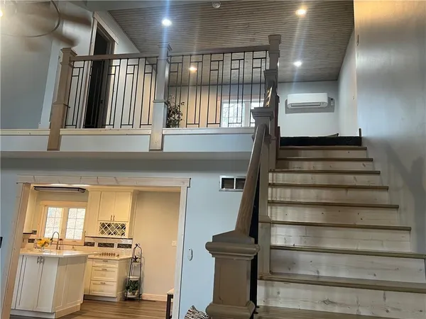 $720,500 | 7930 Eagle Bay Drive, Stover, MO 65078