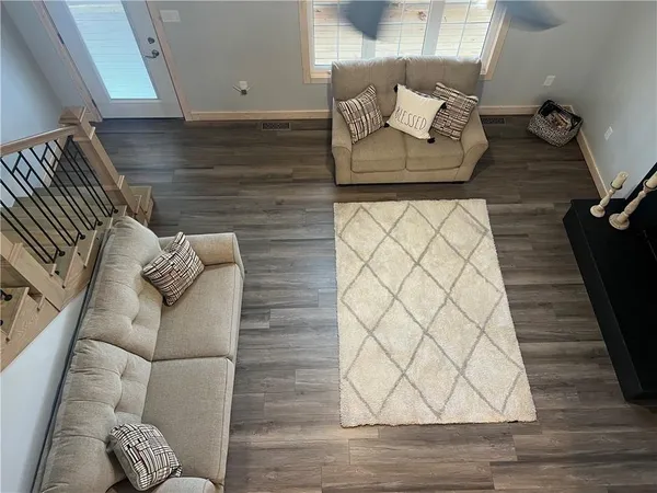 $720,500 | 7930 Eagle Bay Drive, Stover, MO 65078