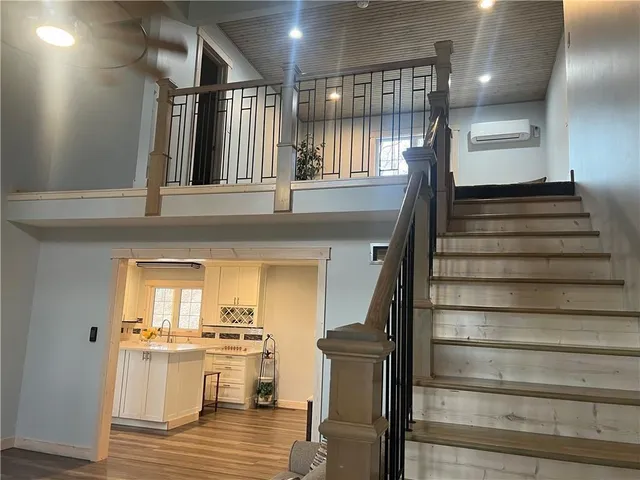 $720,500 | 7930 Eagle Bay Drive, Stover, MO 65078