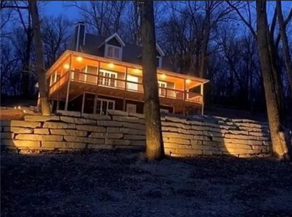 $720,500 | 7930 Eagle Bay Drive, Stover, MO 65078