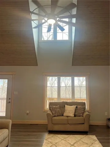 $720,500 | 7930 Eagle Bay Drive, Stover, MO 65078