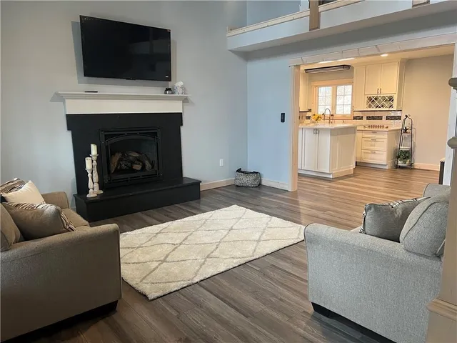 $720,500 | 7930 Eagle Bay Drive, Stover, MO 65078