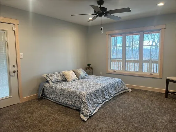 $720,500 | 7930 Eagle Bay Drive, Stover, MO 65078