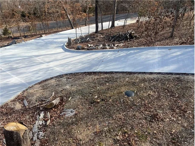 $720,500 | 7930 Eagle Bay Drive, Stover, MO 65078