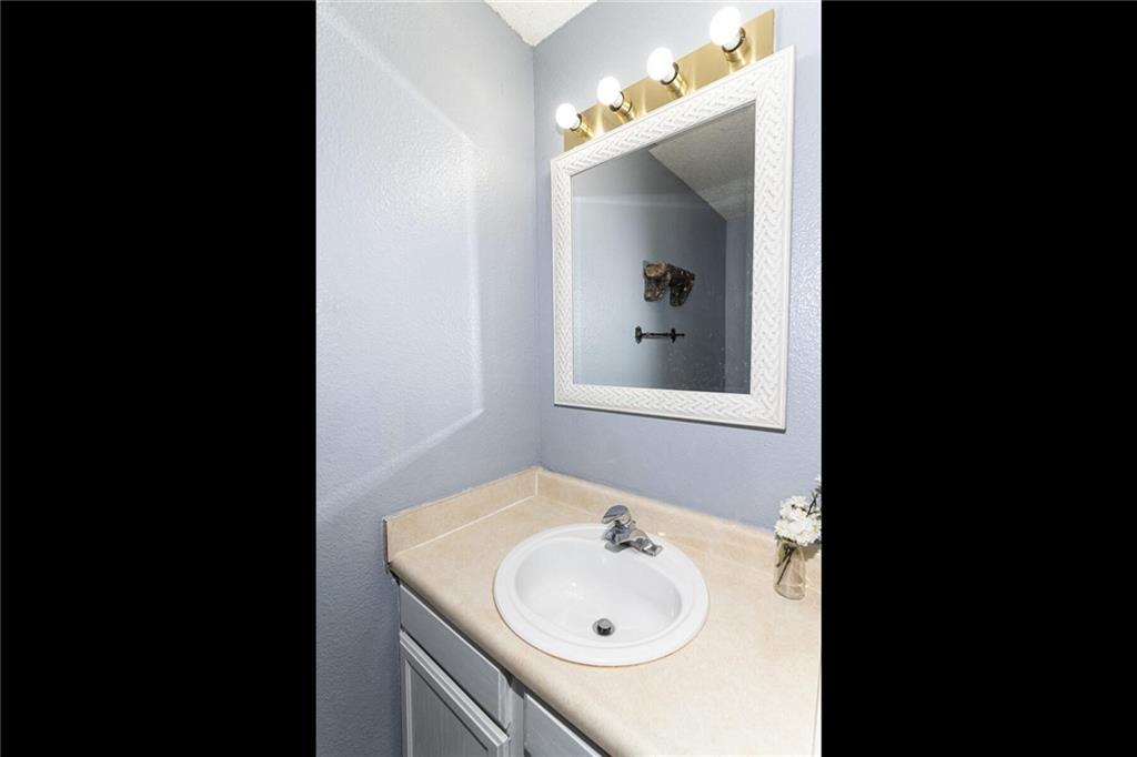 5427 Alameda Road Indianapolis, IN 46228 - Photo 8 of 42 Gallery Image 8