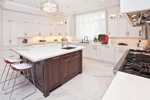 $8,450,000 | 165 Paloma Drive, Coral Gables, FL 33143