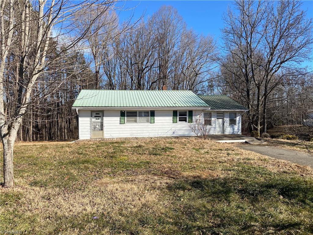 1069 Blackburn Road Pinnacle, NC 27043 - Photo 1 of 14