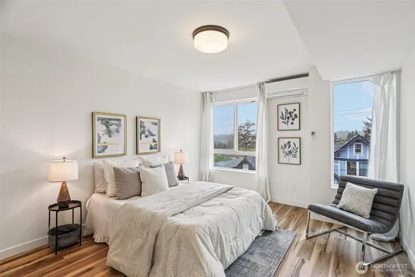 $975,000 | 1310 Yakima Avenue South, Seattle, WA 98144