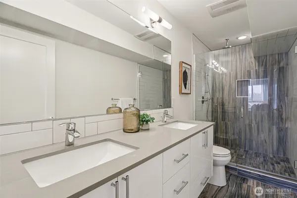 $975,000 | 1310 Yakima Avenue South, Seattle, WA 98144