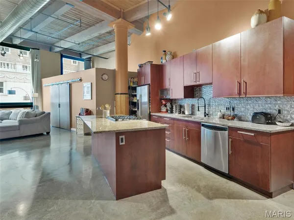 $199,900 | 901 Washington Avenue, Unit 205, St. Louis, MO 63101