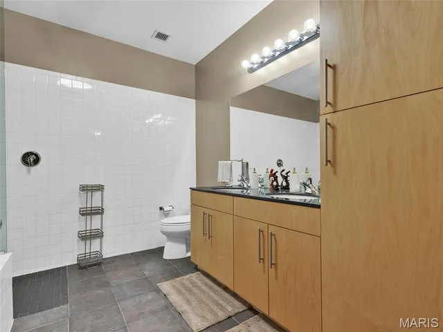 $213,999 | 901 Washington Avenue, Unit 205, St. Louis, MO 63101