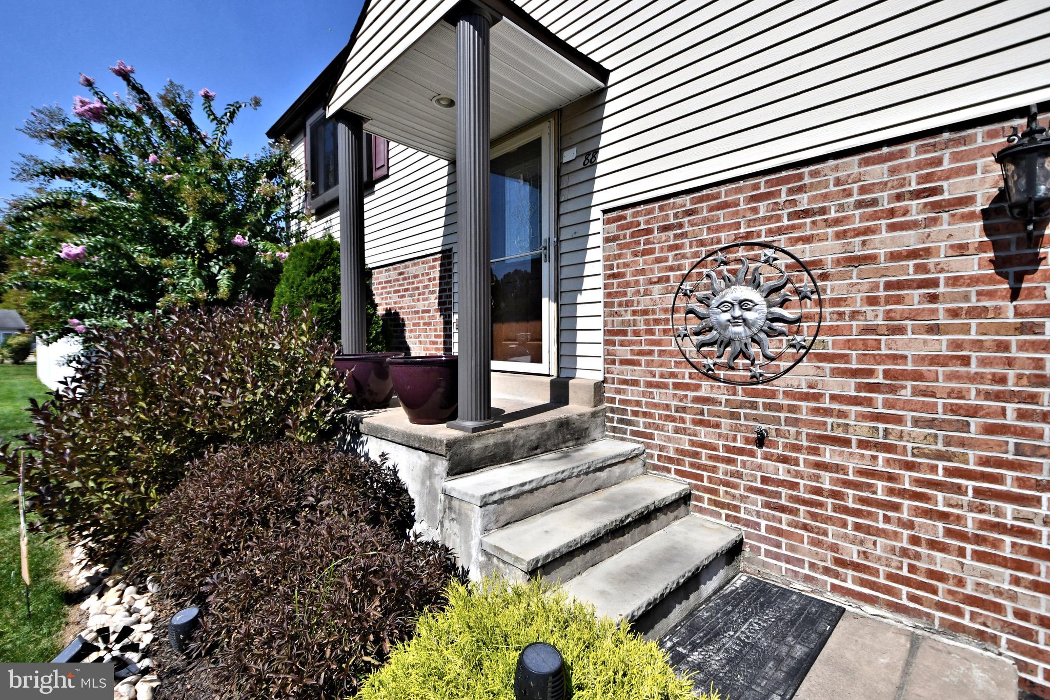 88 Dawn Road Levittown, PA 19056 - Photo 3 of 54 Gallery Image 3