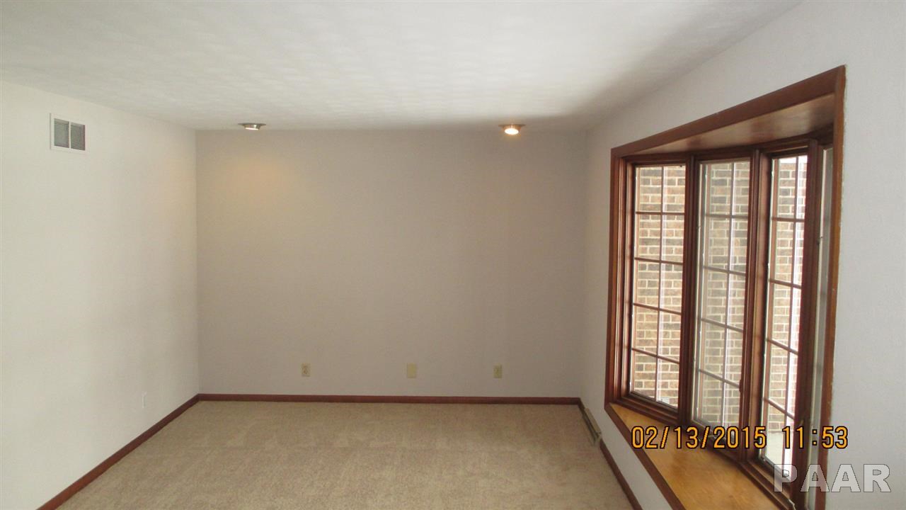 6212 West Conley Road Peoria, IL 61604 - Photo 4 of 36 Gallery Image 4
