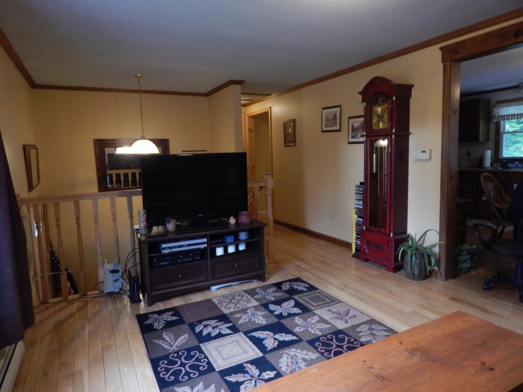 127 Highbridge Road New Ipswich, NH 03071 - Photo 4 of 23