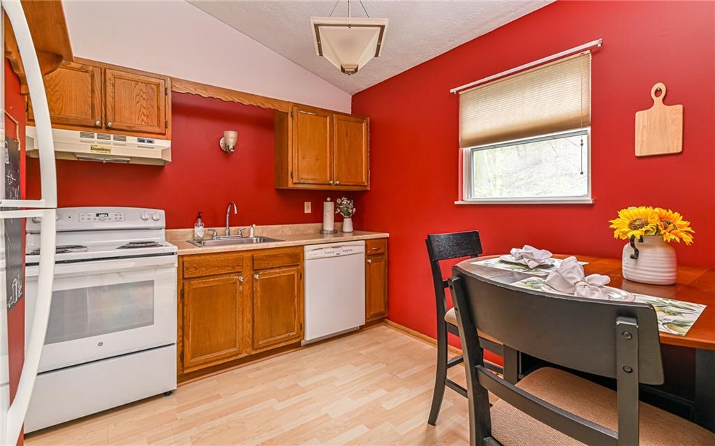 4827 Bayfield Road Allison Park, PA 15101 - Photo 9 of 20 Gallery Image 9