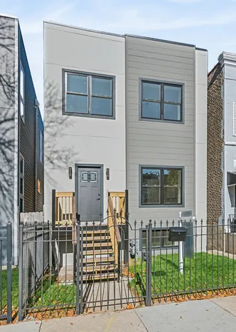 $749,900 | 3538 West Le Moyne Street, Chicago, IL 60651