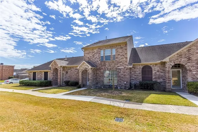 $1,775 | 988 Birnham Woods Boulevard, Pasadena, TX 77503
