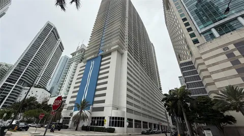 $349,000 | 1200 Brickell Bay Drive, Unit 2216, Miami, FL 33131