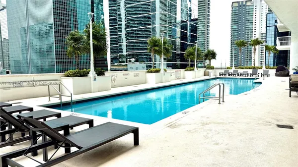 $349,000 | 1200 Brickell Bay Drive, Unit 2216, Miami, FL 33131