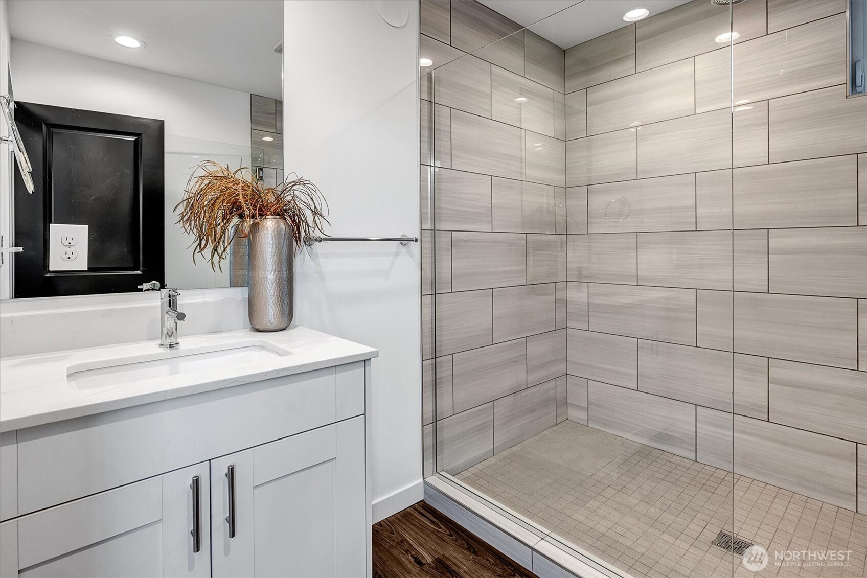 2709 East Yesler Way, Unit E Seattle, WA 98122 - Photo 23 of 31