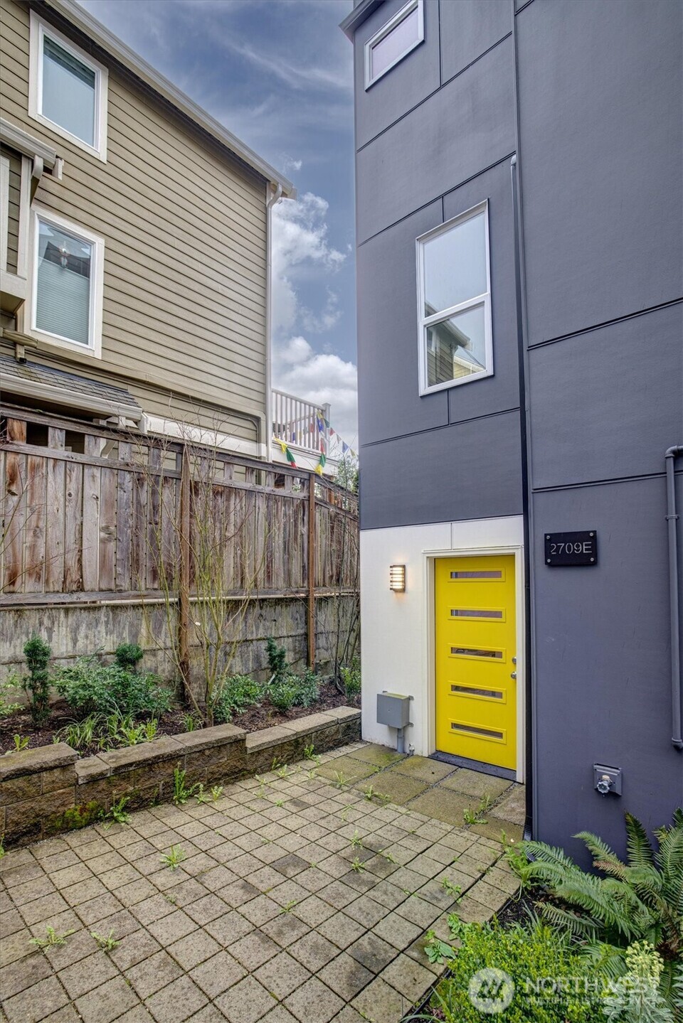 2709 East Yesler Way, Unit E Seattle, WA 98122 - Photo 29 of 31