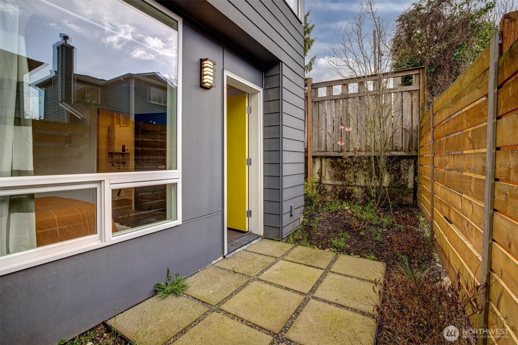 2709 East Yesler Way, Unit E Seattle, WA 98122 - Photo 5 of 31