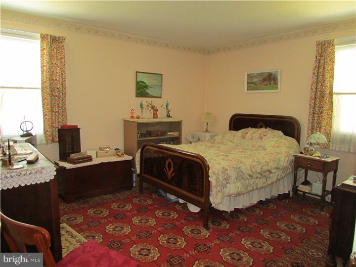 609 Arlingham Road Flourtown, PA 19031 - Photo 17 of 20