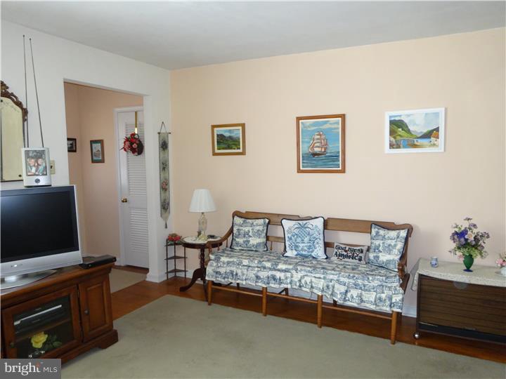 609 Arlingham Road Flourtown, PA 19031 - Photo 7 of 20