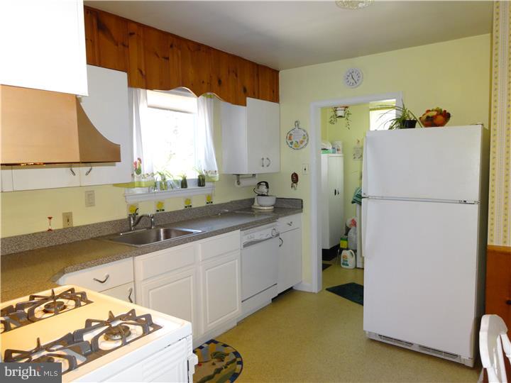 609 Arlingham Road Flourtown, PA 19031 - Photo 10 of 20