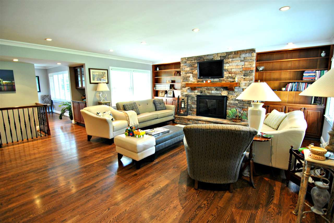 718 Dudley Road Fort Mitchell, KY 41017 - Photo 4 of 30