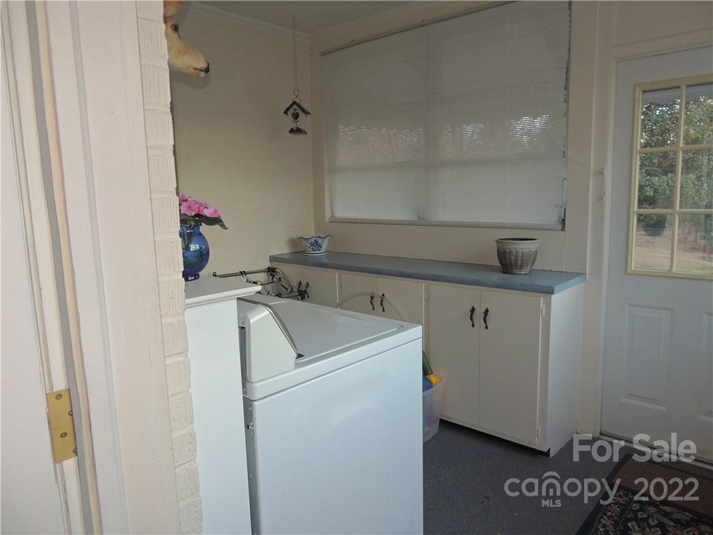 209 West Mountain Street Rutherfordton, NC 28139 - Photo 13 of 31 Gallery Image 13