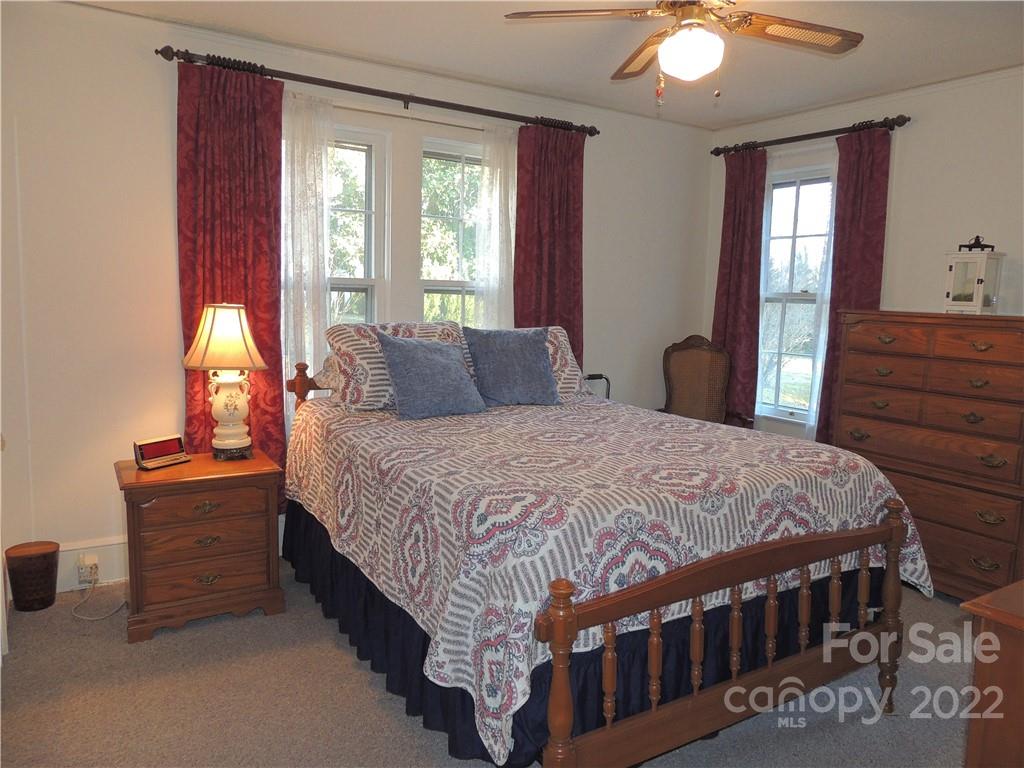 209 West Mountain Street Rutherfordton, NC 28139 - Photo 14 of 31 Gallery Image 14
