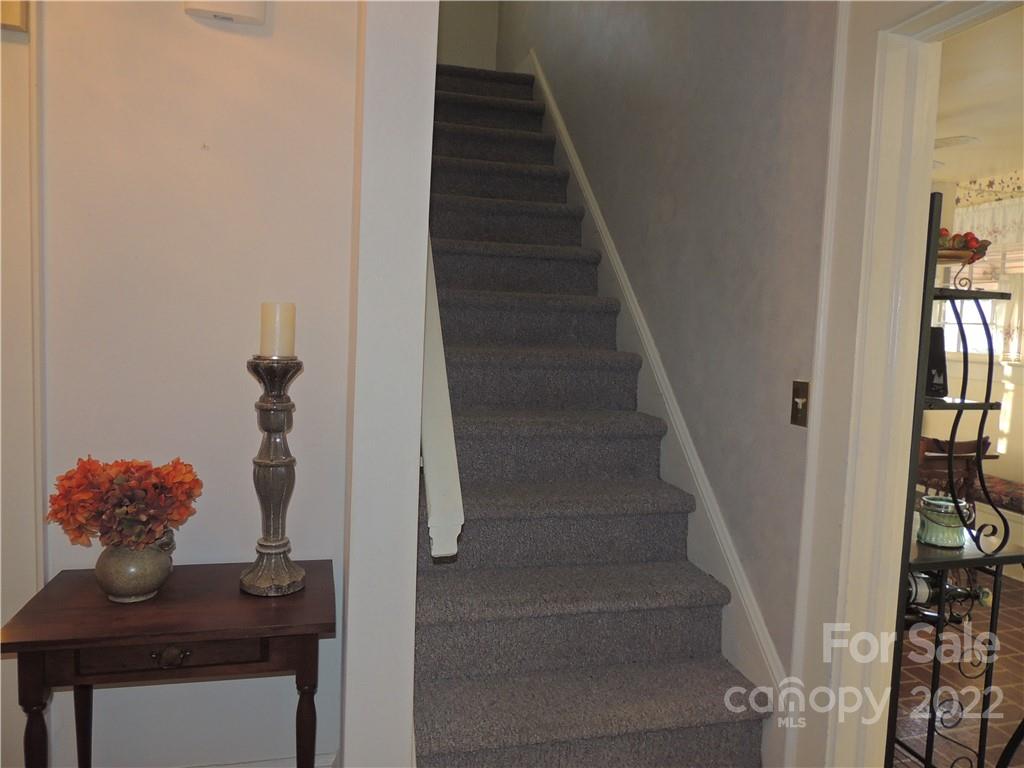 209 West Mountain Street Rutherfordton, NC 28139 - Photo 18 of 31 Gallery Image 18