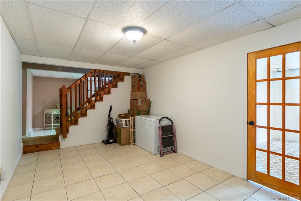 537 Souther Road Fletcher, NC 28732 - Photo 21 of 31 a view of entryway with workspace and window
