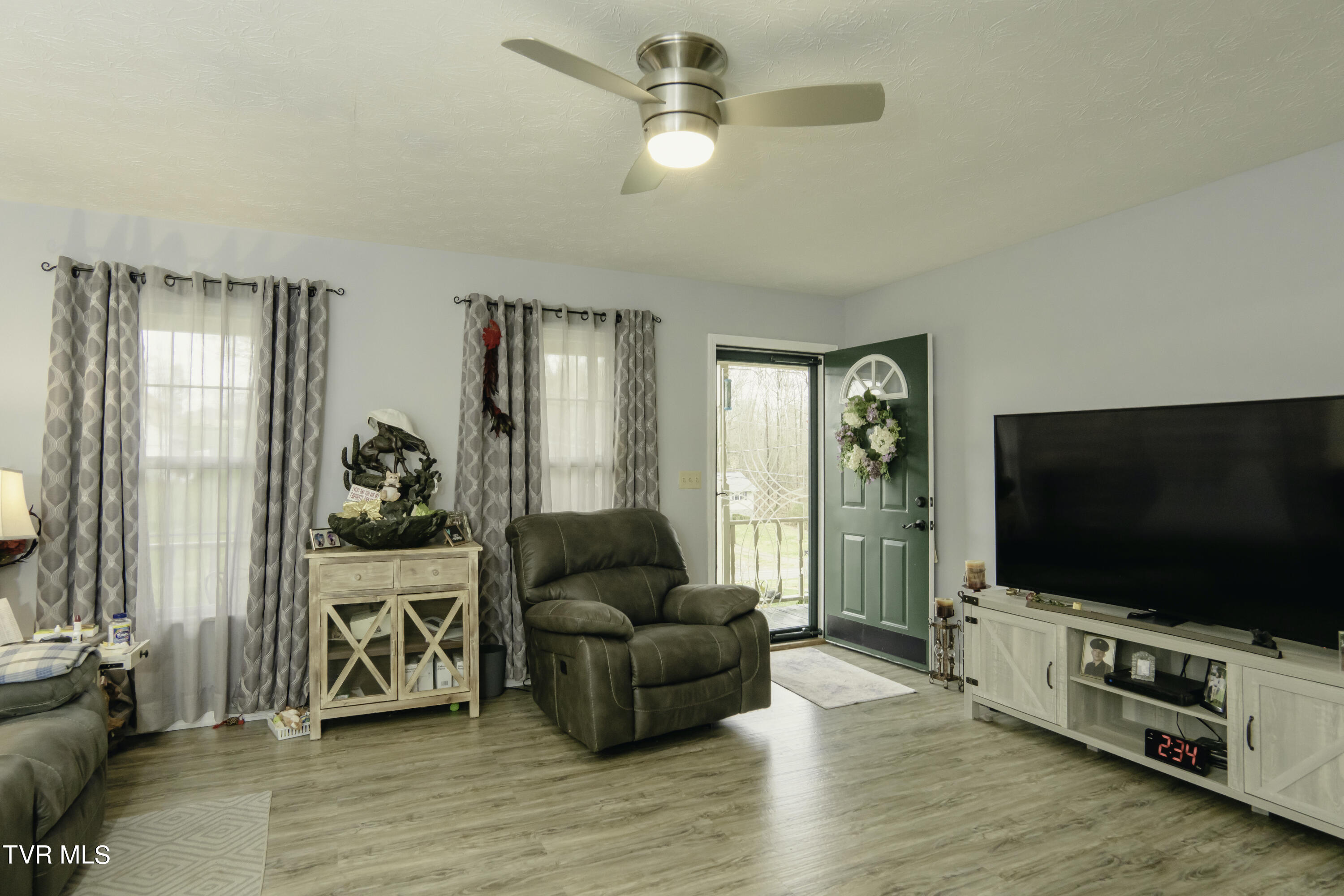 145 East Allens Bridge Road Greeneville, TN 37743 - Photo 26 of 63 DSC07844-Edit