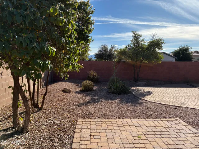 $2,050 | 8011 South 70th Drive, Laveen, AZ 85339