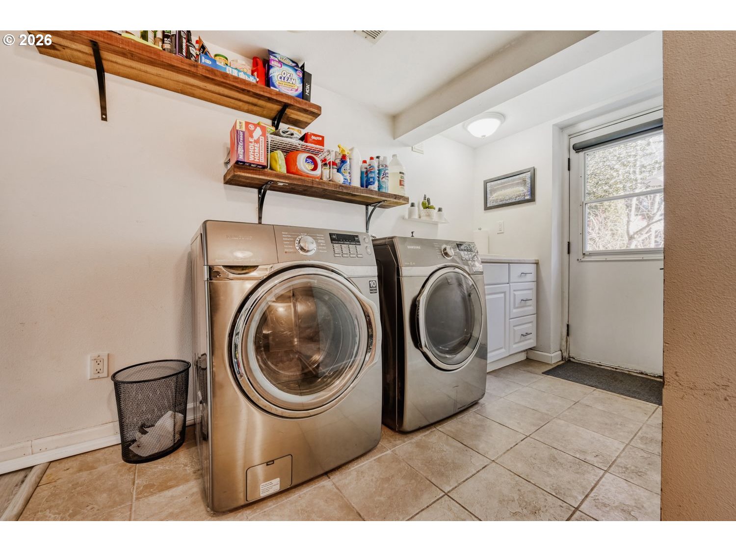 4667 Exeter Street West Linn, OR 97068 - Photo 22 of 31 Laundry